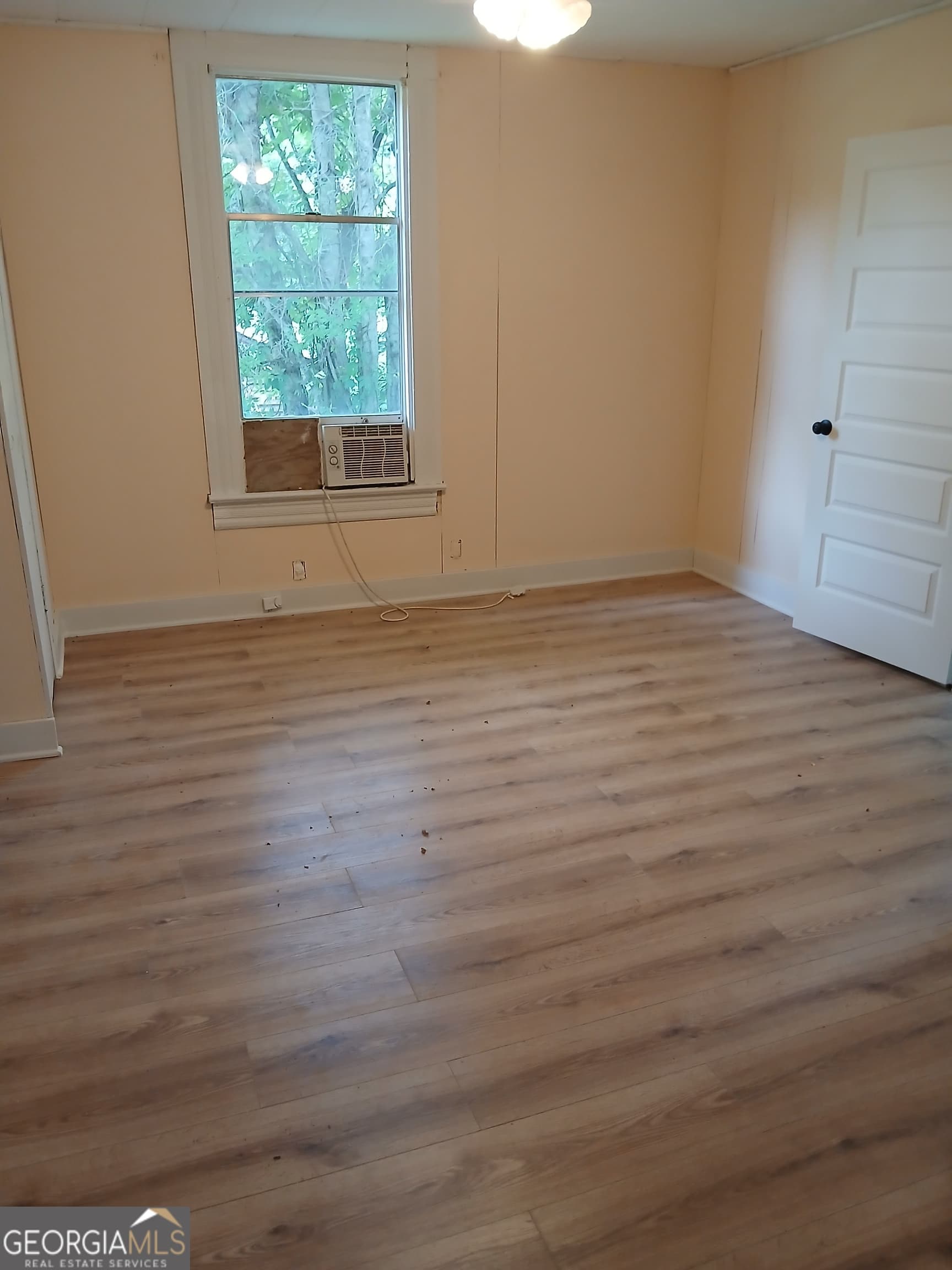 2 bedroom, 1 bathroom, 1,152 sq ft single family residence for sale at 678 Dixie Avenue, Macon, GA 31206 — photo 8