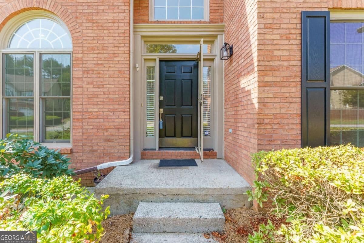 4 bedroom, 3 bathroom, 4,226 sq ft single family residence for rent at 3272 Pomarine Lane, Peachtree Corners, GA 30092 for $3,750 a month — photo 4