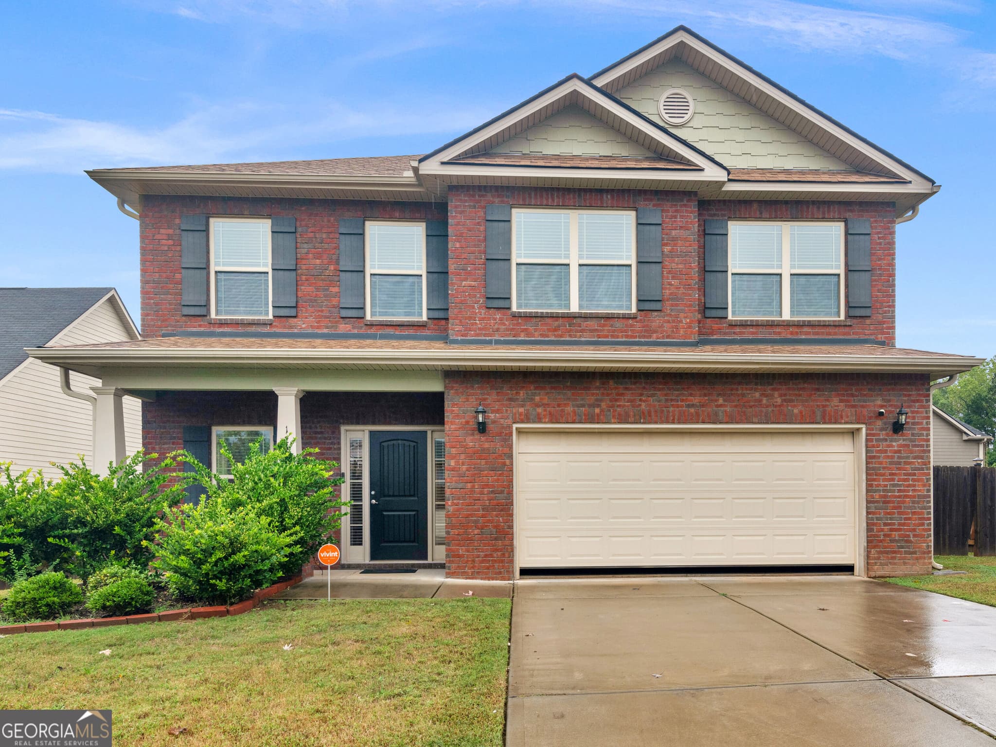 4 bedroom, 3 bathroom, 2,378 sq ft single family residence for sale at 12236 Anchor Way, Hampton, GA 30228 — photo 2