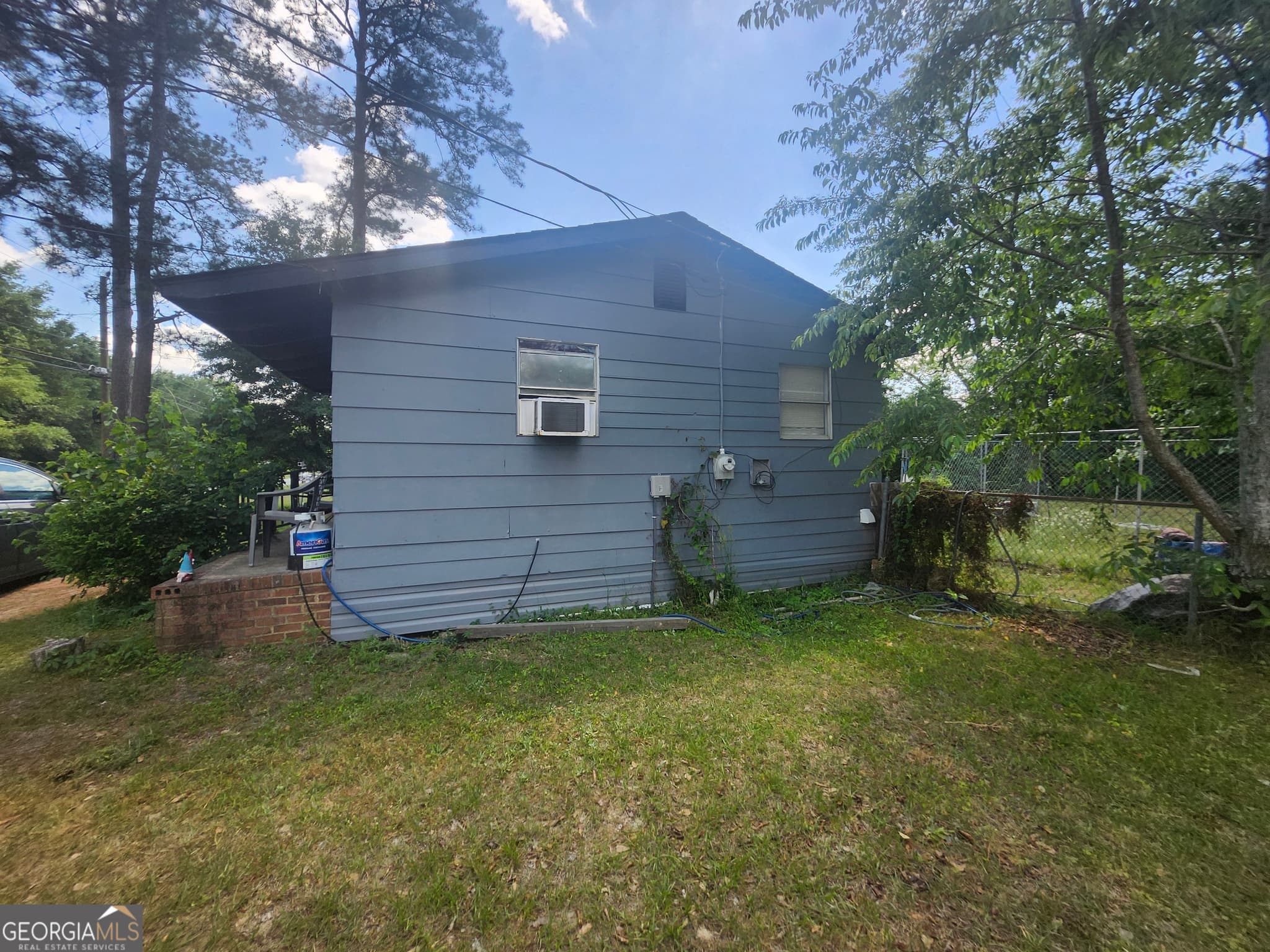3 bedroom, 2 bathroom, 1,480 sq ft single family residence for sale at 2101 S Madison Street, Albany, GA 31701 — photo 6
