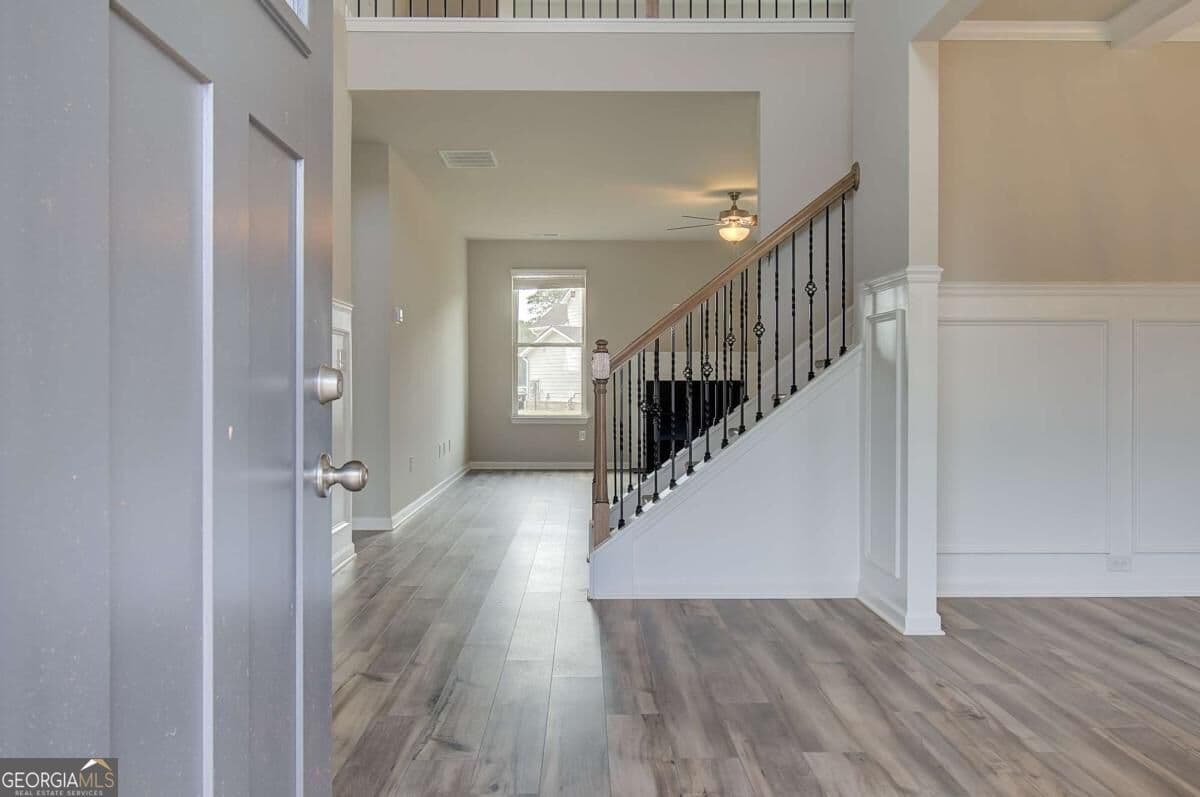 5 bedroom, 3.5 bathroom, 3,669 sq ft single family residence for sale at 408 Sheridan Drive, Stockbridge, GA 30281 — photo 4