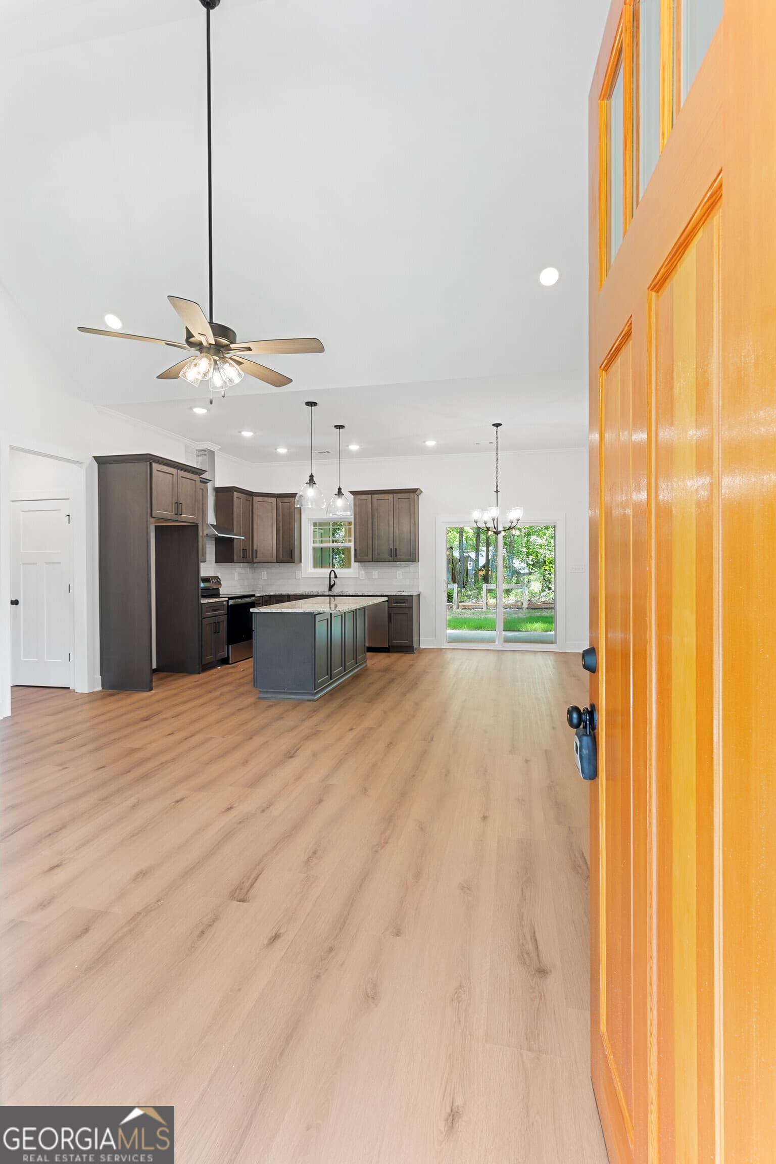 3 bedroom, 2 bathroom, 1,418 sq ft single family residence for sale at 116 Merrie Valley Road, Warner Robins, GA 31088 — photo 5