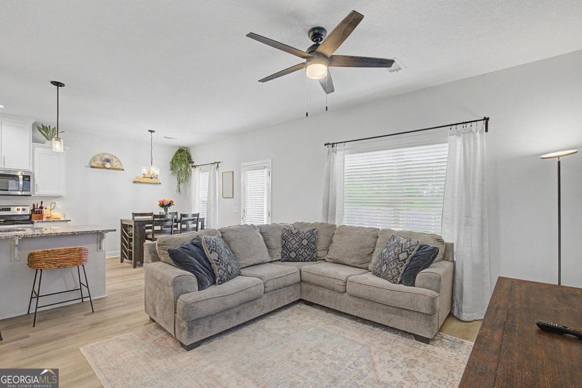 3 bedroom, 2.5 bathroom, 1,458 sq ft single family residence under contract at 798 Abode Avenue, Hinesville, GA 31313 — photo 6