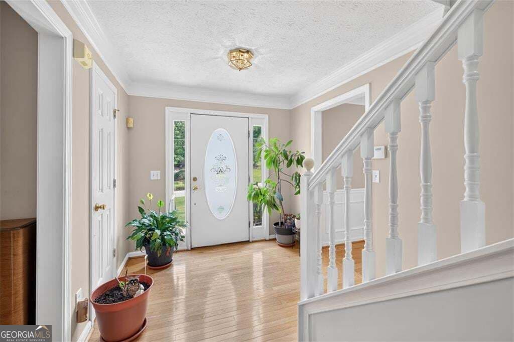 3 bedroom, 2.5 bathroom, 3,059 sq ft single family residence for sale at 860 Scenic Lake Drive, Lawrenceville, GA 30045 — photo 10