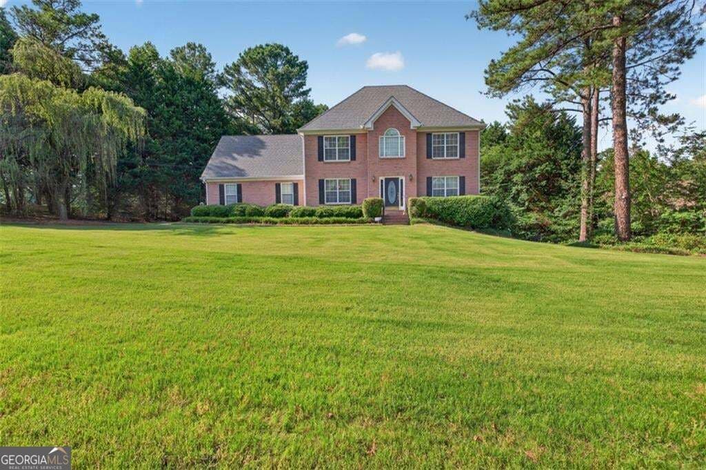 3 bedroom, 2.5 bathroom, 3,059 sq ft single family residence for sale at 860 Scenic Lake Drive, Lawrenceville, GA 30045 — photo 4