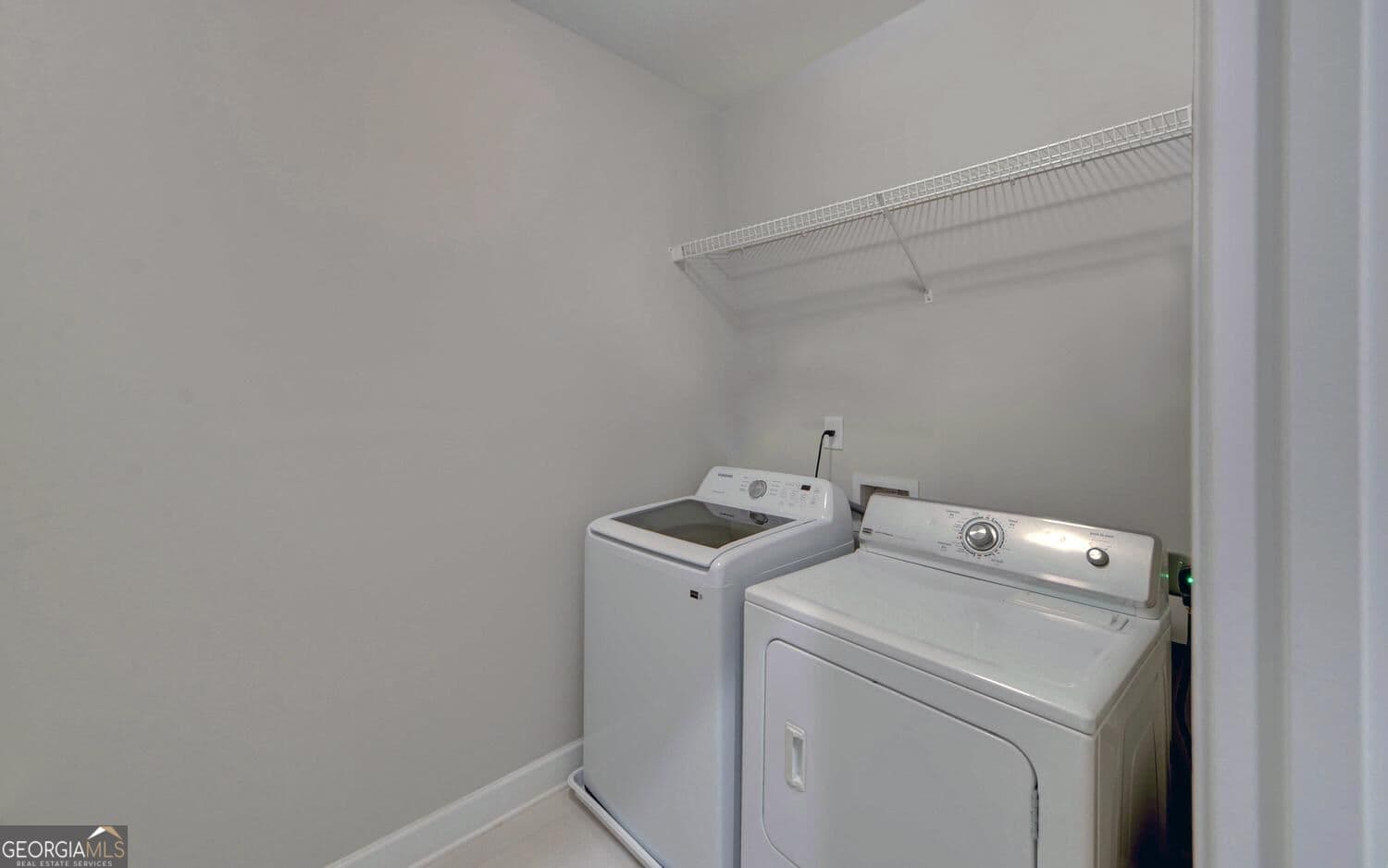 4 bedroom, 3 bathroom, 2,730 sq ft single family residence for sale at 5714 Nantucket Row, Hoschton, GA 30548 — photo 7