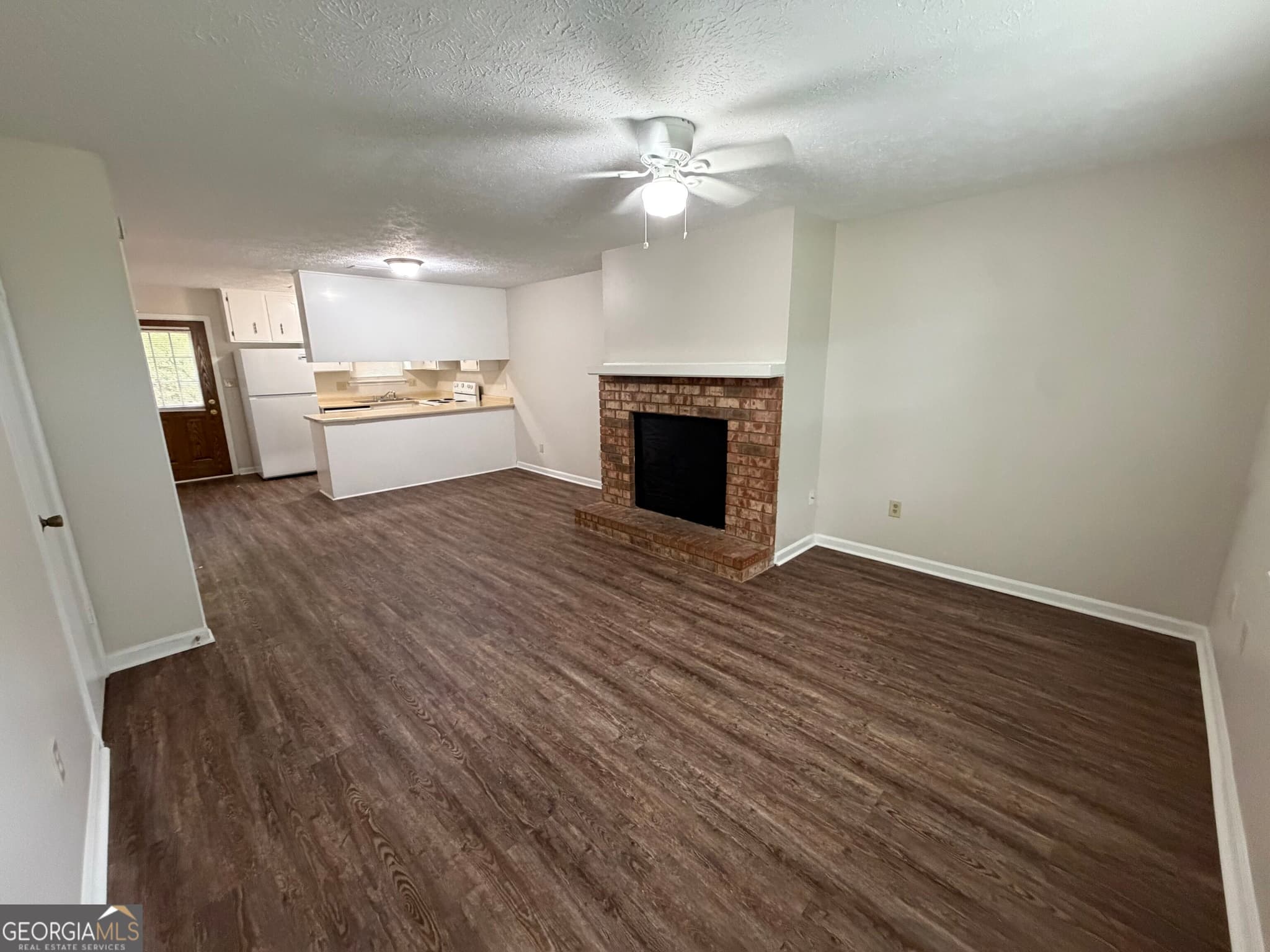 2 bedroom, 1.5 bathroom townhouse for rent at 110 Chalfont Drive 3, Athens, GA 30606 for $1,050 a month — photo 2