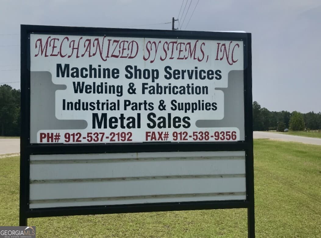 1 bedroom, 1.5 bathroom, 9,355 sq ft single family residence for sale at 908 Harris Industrial Boulevard, Vidalia, GA 30474 — photo 2