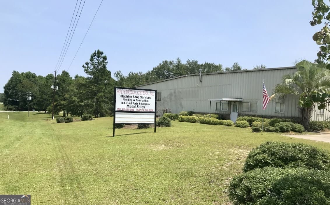 1 bedroom, 1.5 bathroom, 9,355 sq ft single family residence for sale at 908 Harris Industrial Boulevard, Vidalia, GA 30474