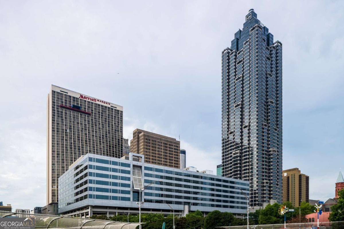 1 bedroom, 1 bathroom, 1,332 sq ft condominium sold at 120 Ralph Mcgill Boulevard 204, Atlanta, GA 30308