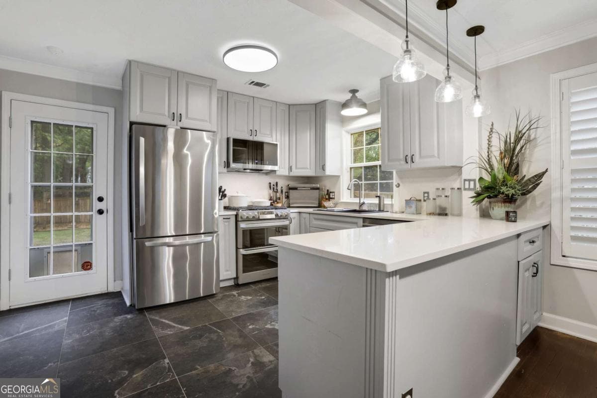 3 bedroom, 2 bathroom, 1,656 sq ft single family residence for sale at 1444 Mcpherson Avenue, Atlanta, GA 30316 — photo 7