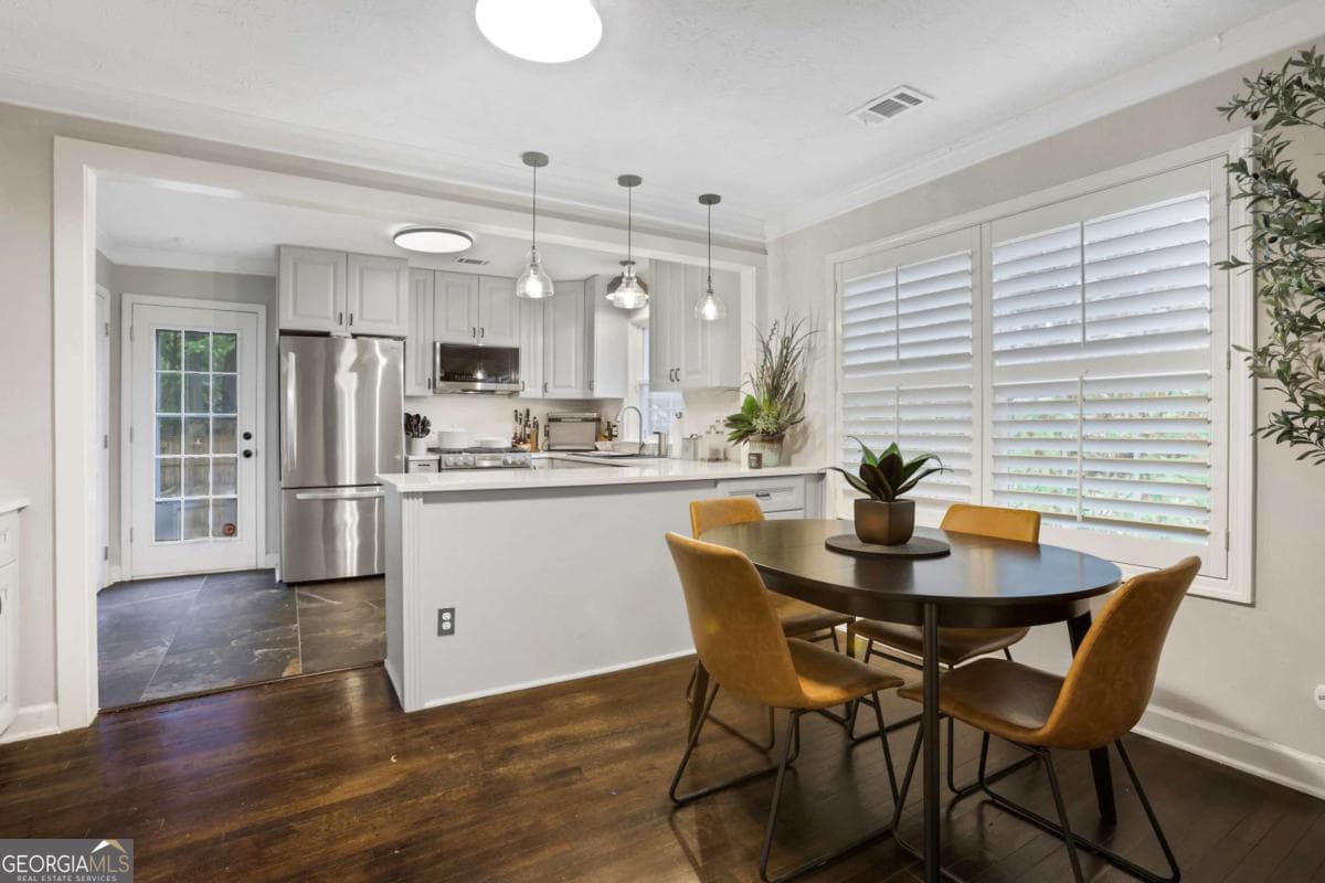 3 bedroom, 2 bathroom, 1,656 sq ft single family residence for sale at 1444 Mcpherson Avenue, Atlanta, GA 30316 — photo 5