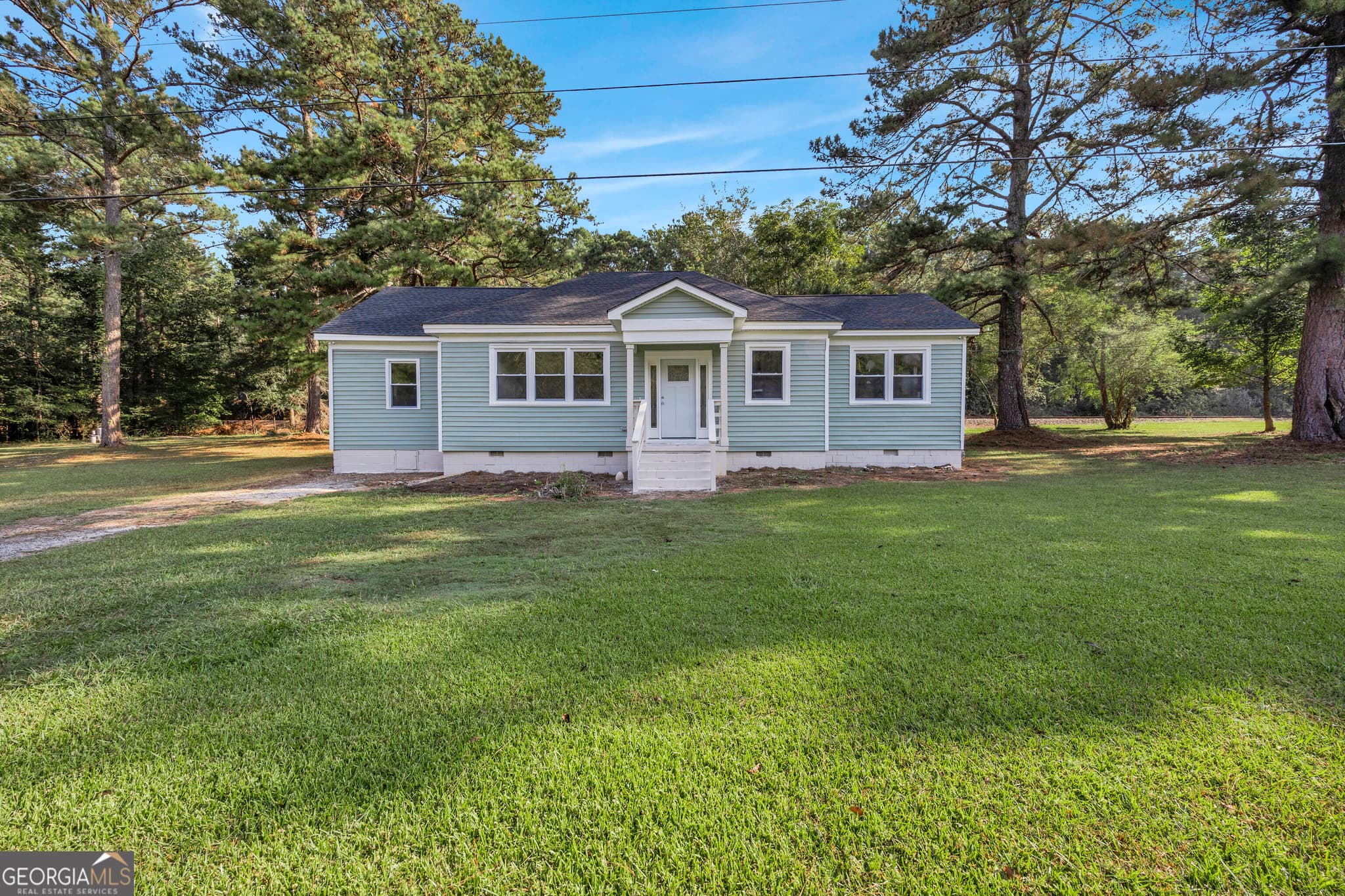 3 bedroom, 2 bathroom, 1,262 sq ft single family residence for sale at 4800 Ga Highway 11, Hillsboro, GA 31038 — photo 2