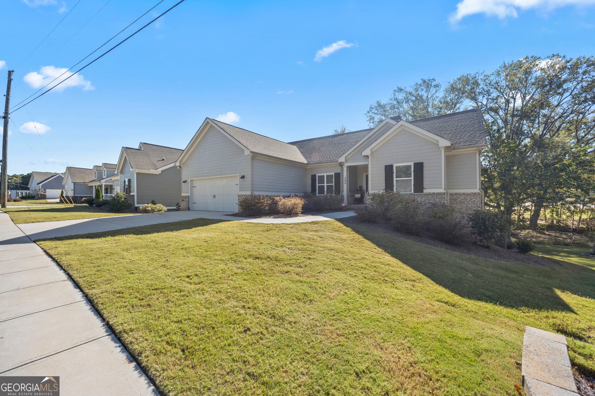 4 bedroom, 3 bathroom, 1,715 sq ft single family residence for sale at 388 Sunset Drive, Statham, GA 30666 — photo 6