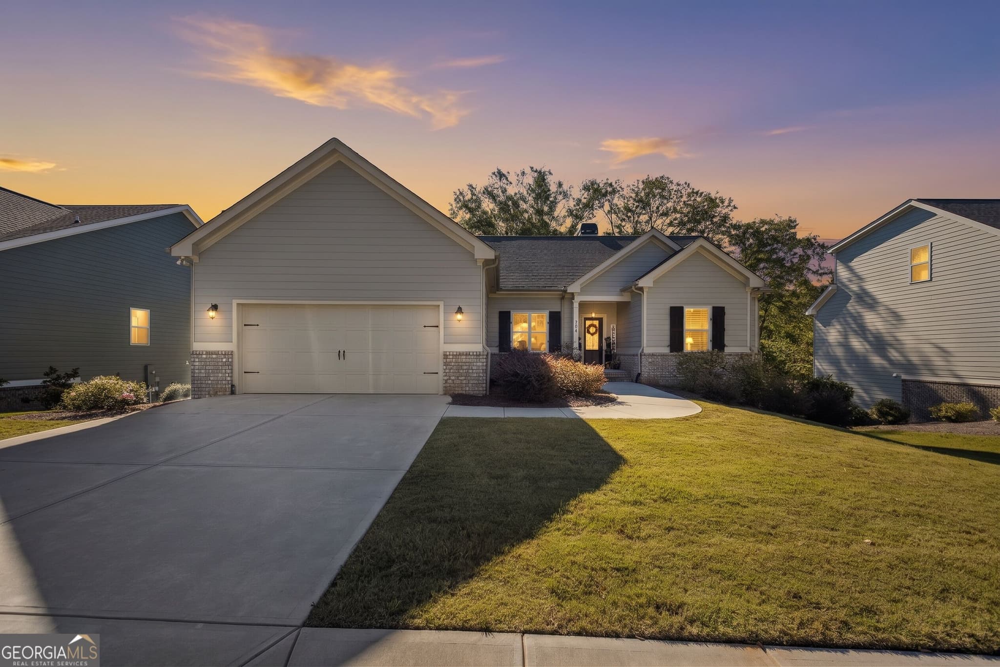 4 bedroom, 3 bathroom, 1,715 sq ft single family residence for sale at 388 Sunset Drive, Statham, GA 30666 — photo 1 of 59