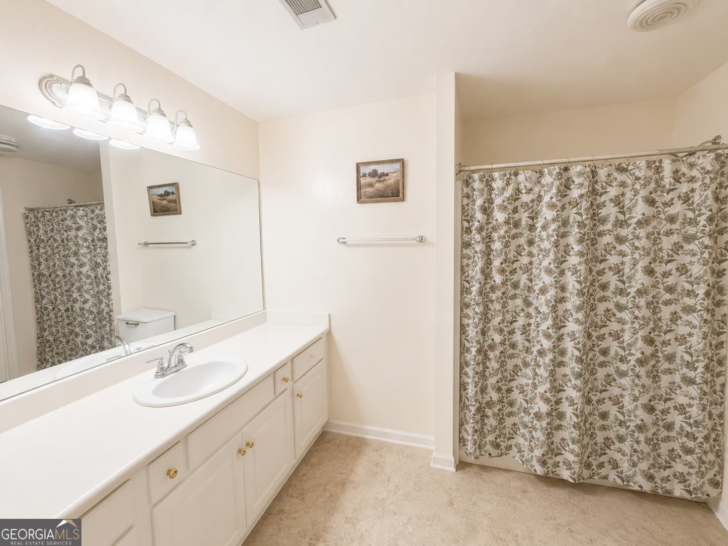 3 bedroom, 2 bathroom, 1,438 sq ft single family residence for sale at 64 Edinburgh Drive, Tifton, GA 31793 — photo 6