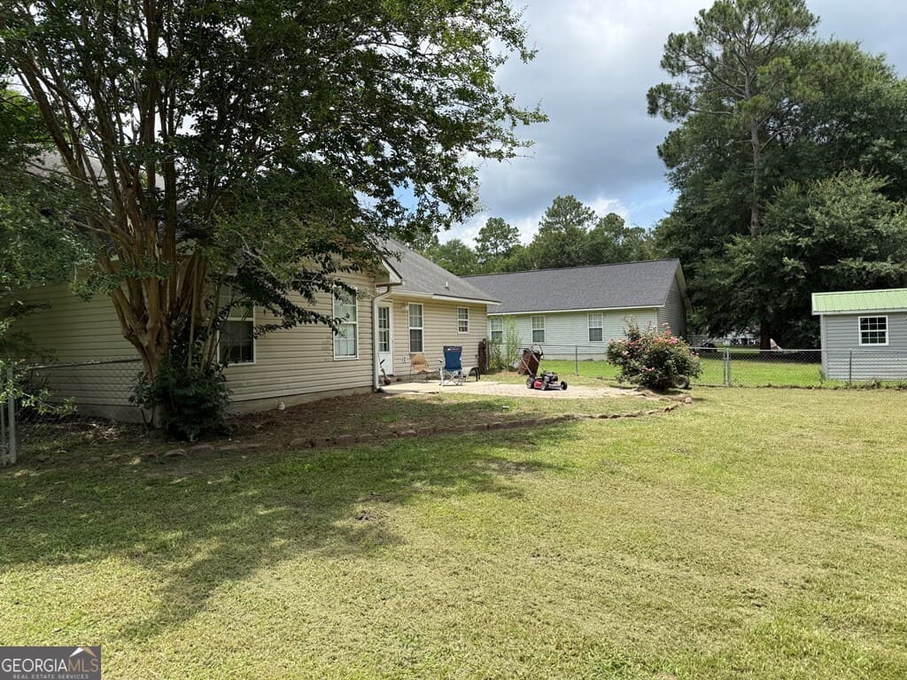 3 bedroom, 2 bathroom, 1,438 sq ft single family residence for sale at 64 Edinburgh Drive, Tifton, GA 31793 — photo 7