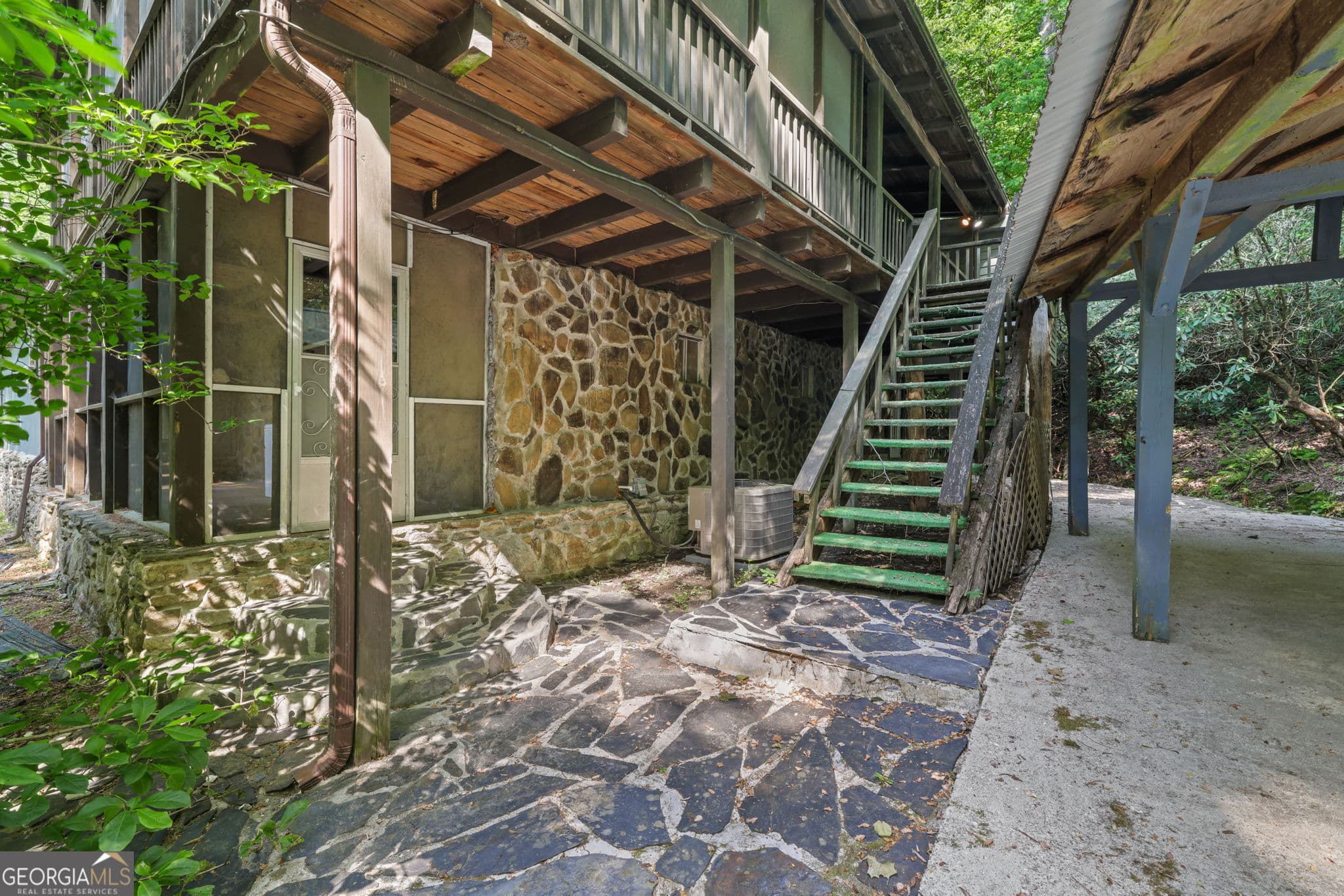 3 bedroom, 4 bathroom, 3,700 sq ft cabin,manufactured home,single family residence for sale at 544 Darnell Creek Road, Rabun Gap, GA 30568 — photo 7