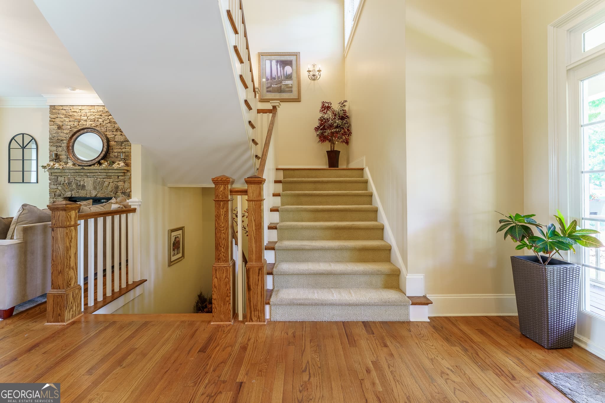 6 bedroom, 5 bathroom, 4,845 sq ft single family residence for sale at 6011 Lost Maple Lane, Buford, GA 30518 — photo 7