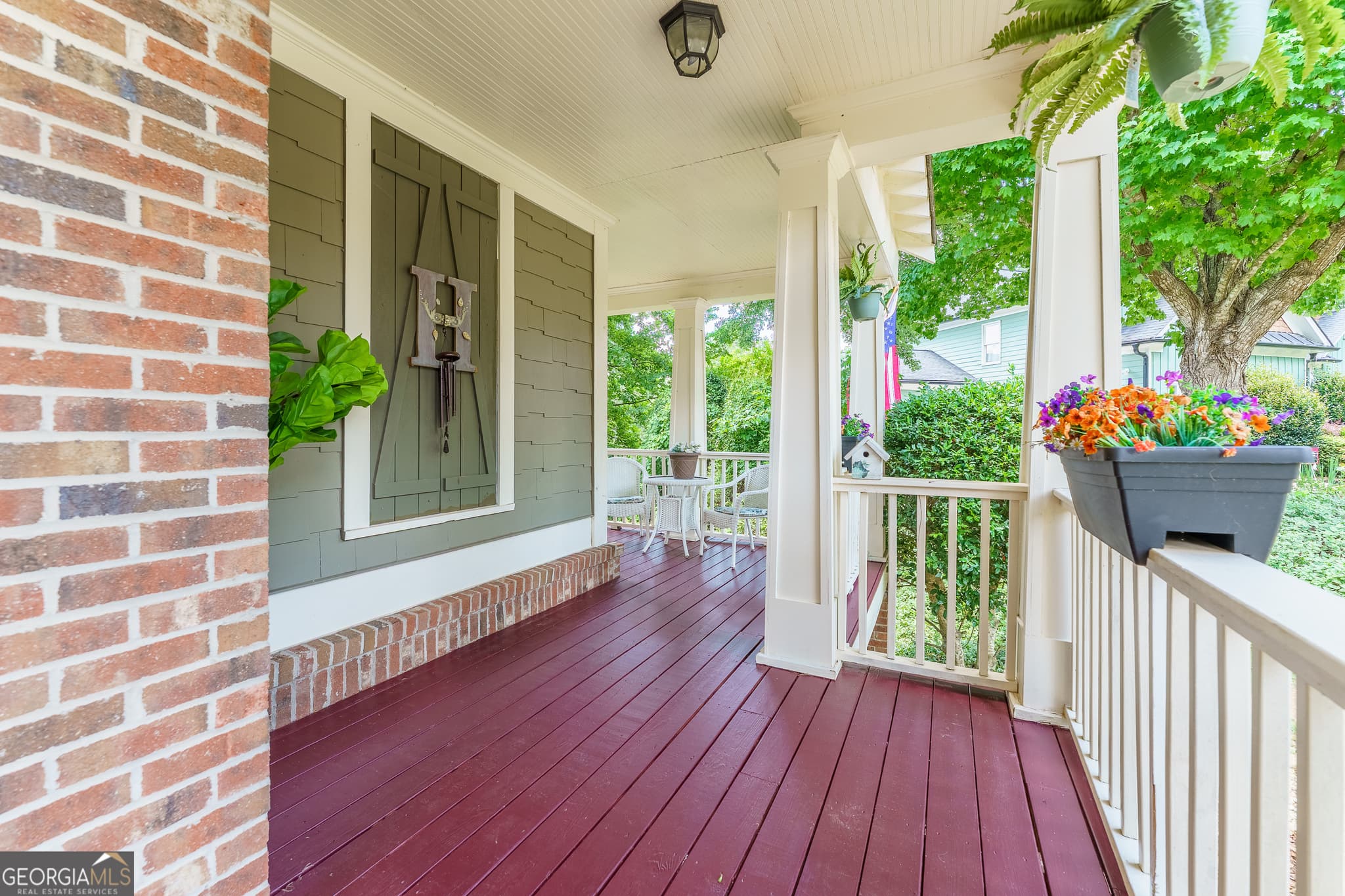 6 bedroom, 5 bathroom, 4,845 sq ft single family residence for sale at 6011 Lost Maple Lane, Buford, GA 30518 — photo 5