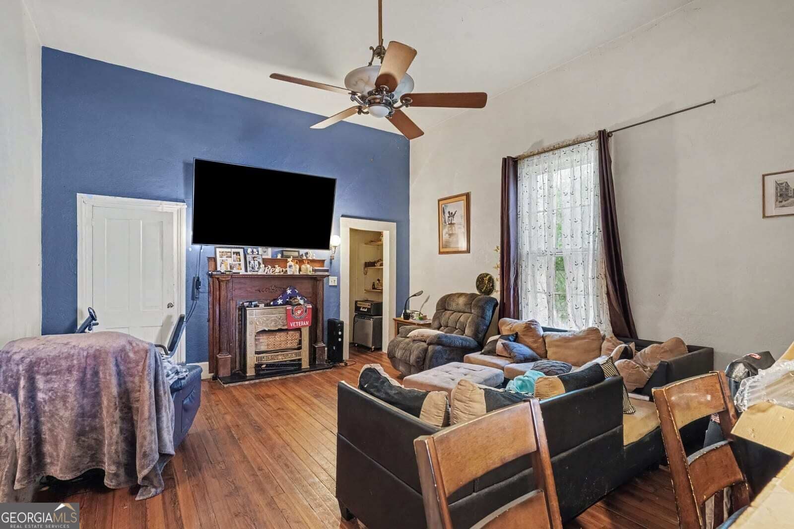 5 bedroom, 5.5 bathroom, 3,540 sq ft single family residence for sale at 142 Beaty Street, Flovilla, GA 30216 — photo 2