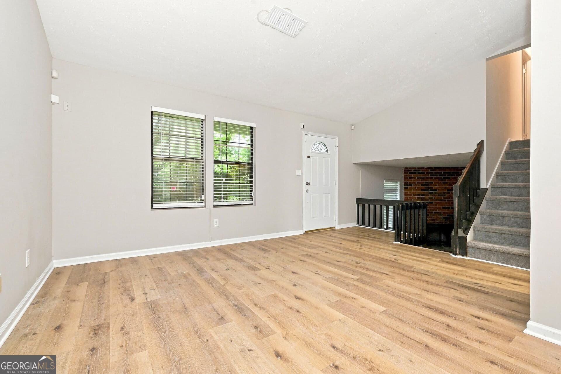 3 bedroom, 2 bathroom, 1,382 sq ft single family residence for sale at 5327 Timor Trail, Lithonia, GA 30038 — photo 6