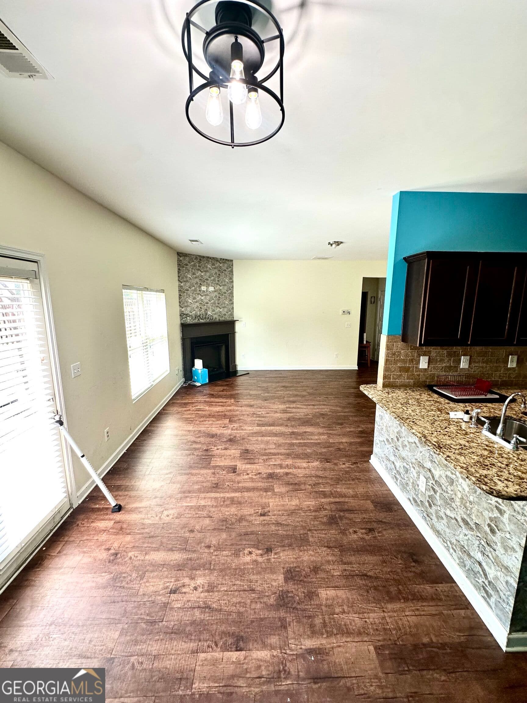 5 bedroom, 3 bathroom, 2,556 sq ft single family residence for sale at 5811 Rex Ridge Parkway, Rex, GA 30273 — photo 7