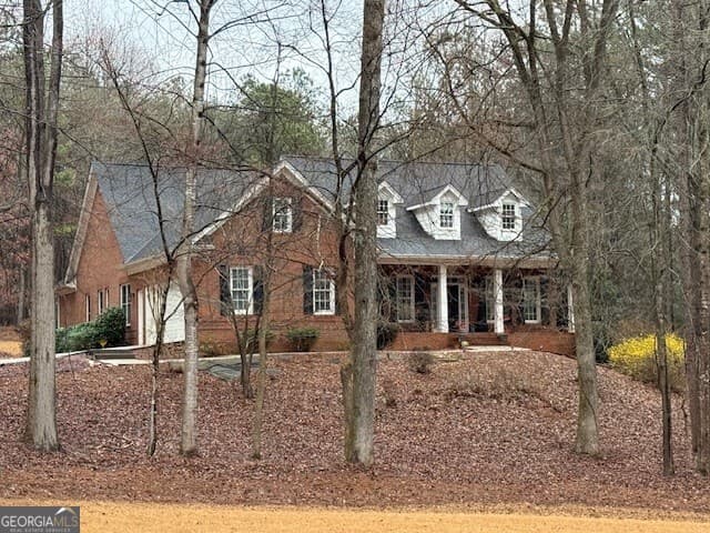 5 bedroom, 3.5 bathroom, 3,972 sq ft single family residence for sale at 351 Antrim Glen Road, Hoschton, GA 30548 — photo 2