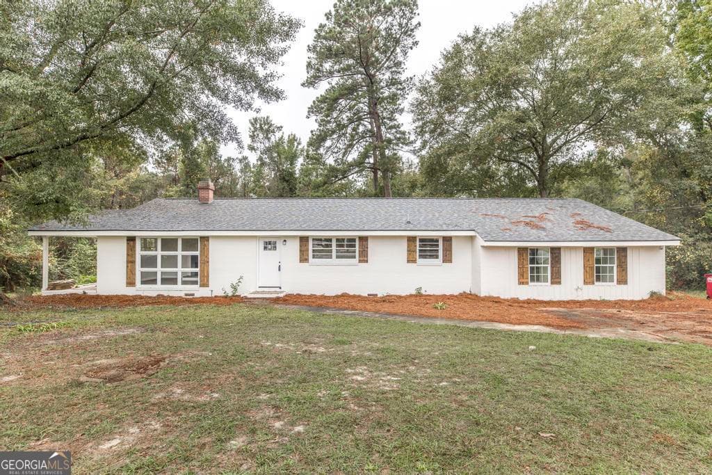 4 bedroom, 2.5 bathroom, 2,154 sq ft single family residence sold at 813 N Houston Lake Boulevard, Centerville, GA 31028