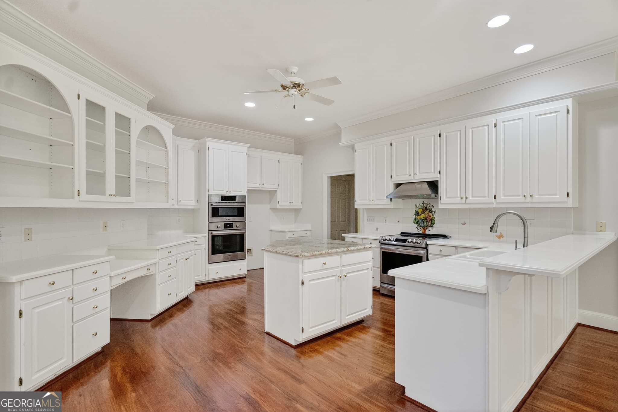 5 bedroom, 4.5 bathroom, 6,372 sq ft single family residence for sale at 107 Windridge, Lagrange, GA 30240 — photo 7