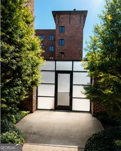 3 bedroom, 2 bathroom, 1,520 sq ft condominium for sale at 110 N Markley Street 407, Greenville, SC 29601 — photo 2