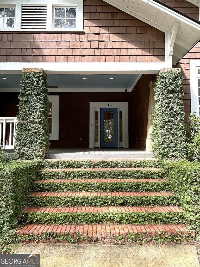 3 bedroom, 3.5 bathroom, 2,596 sq ft single family residence for sale at 516 Lincoln Street, Lagrange, GA 30240 — photo 2