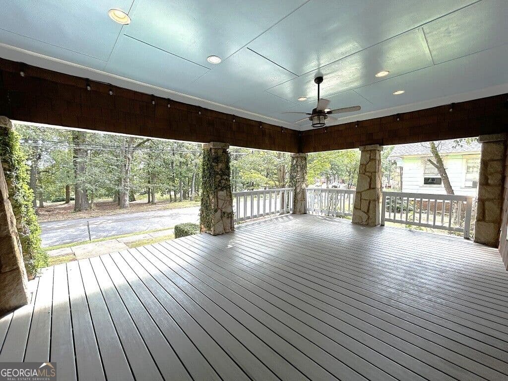3 bedroom, 3.5 bathroom, 2,596 sq ft single family residence for sale at 516 Lincoln Street, Lagrange, GA 30240 — photo 3