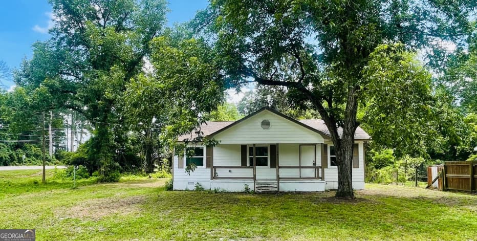 3 bedroom, 2 bathroom, 1,080 sq ft single family residence for rent at 1995 Crooms Drive, Macon, GA 31217 for $1,500 a month — photo 1 of 1