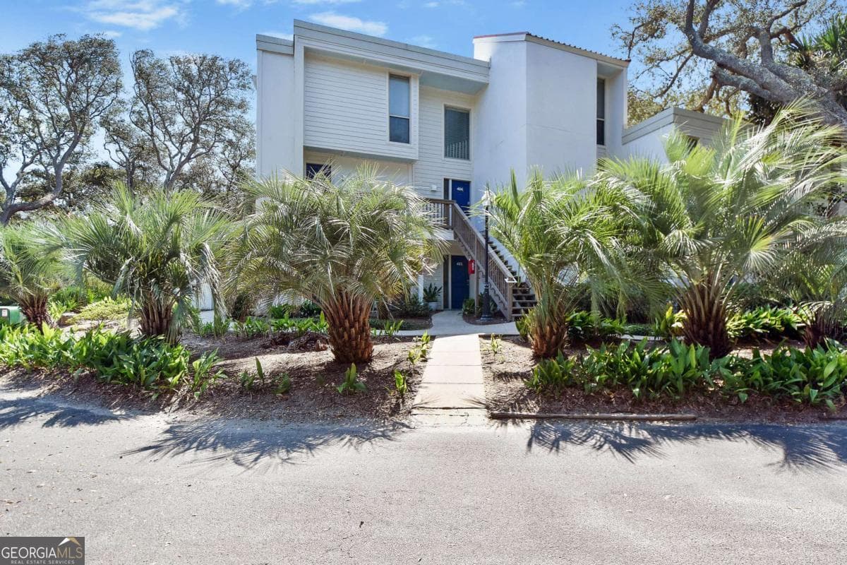 1 bedroom, 1 bathroom, 613 sq ft condominium sold at 1175 N Beachview Drive 403, Jekyll Island, GA 31527
