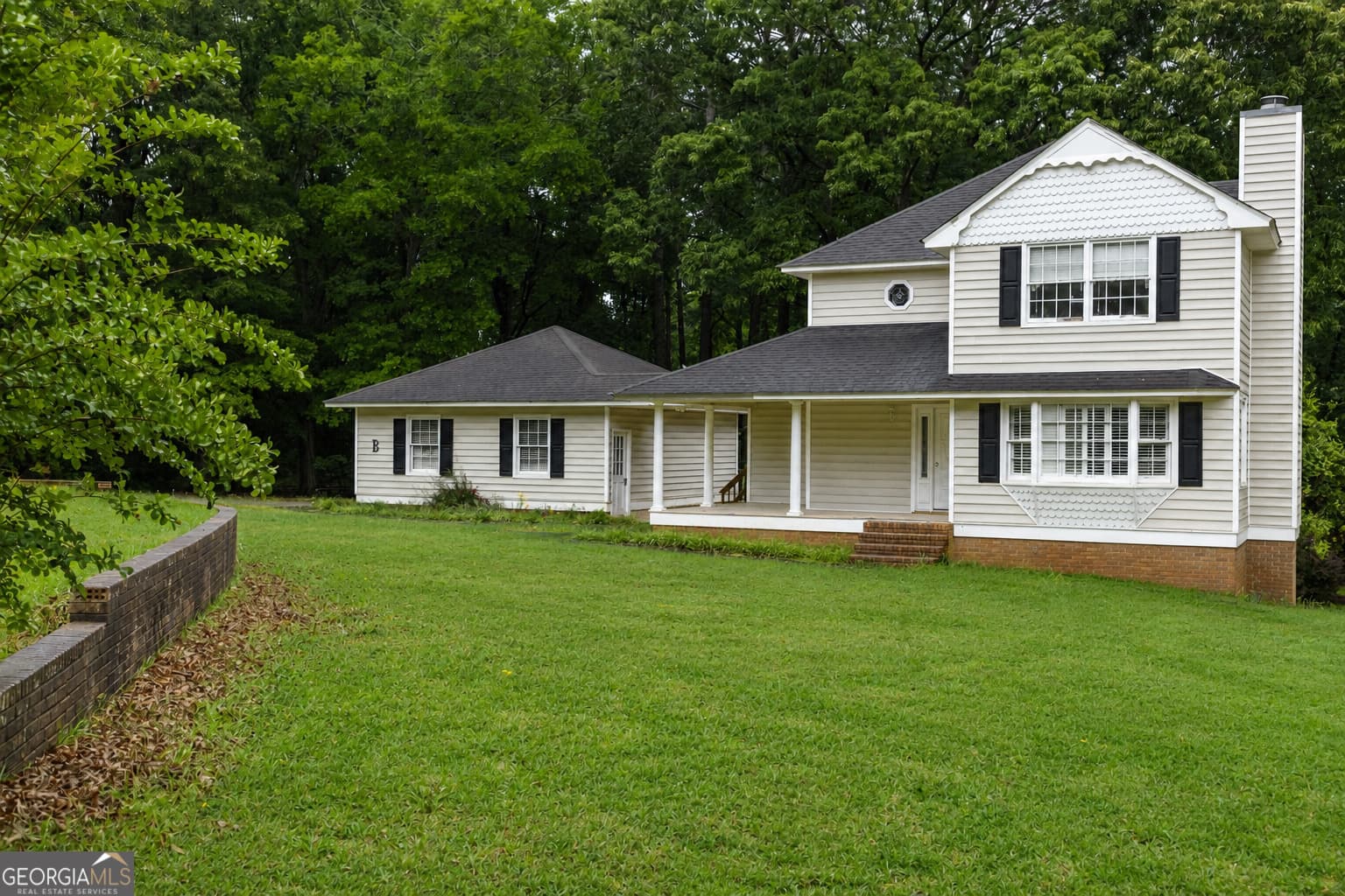 2 bedroom, 2.5 bathroom, 2,104 sq ft single family residence for sale at 124 David Drive, Thomaston, GA 30286 — photo 3