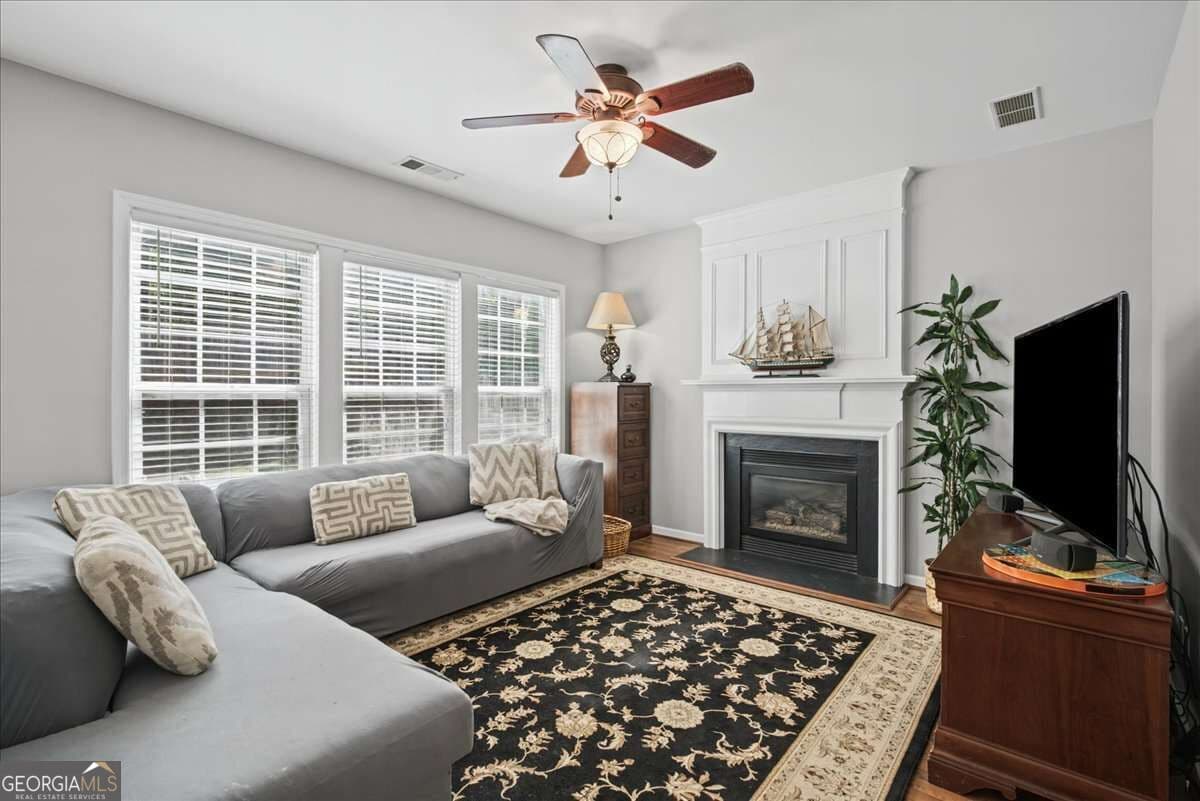 3 bedroom, 2.5 bathroom, 1,435 sq ft single family residence under contract at 1311 Timuquana Trail, Woodstock, GA 30188 — photo 9
