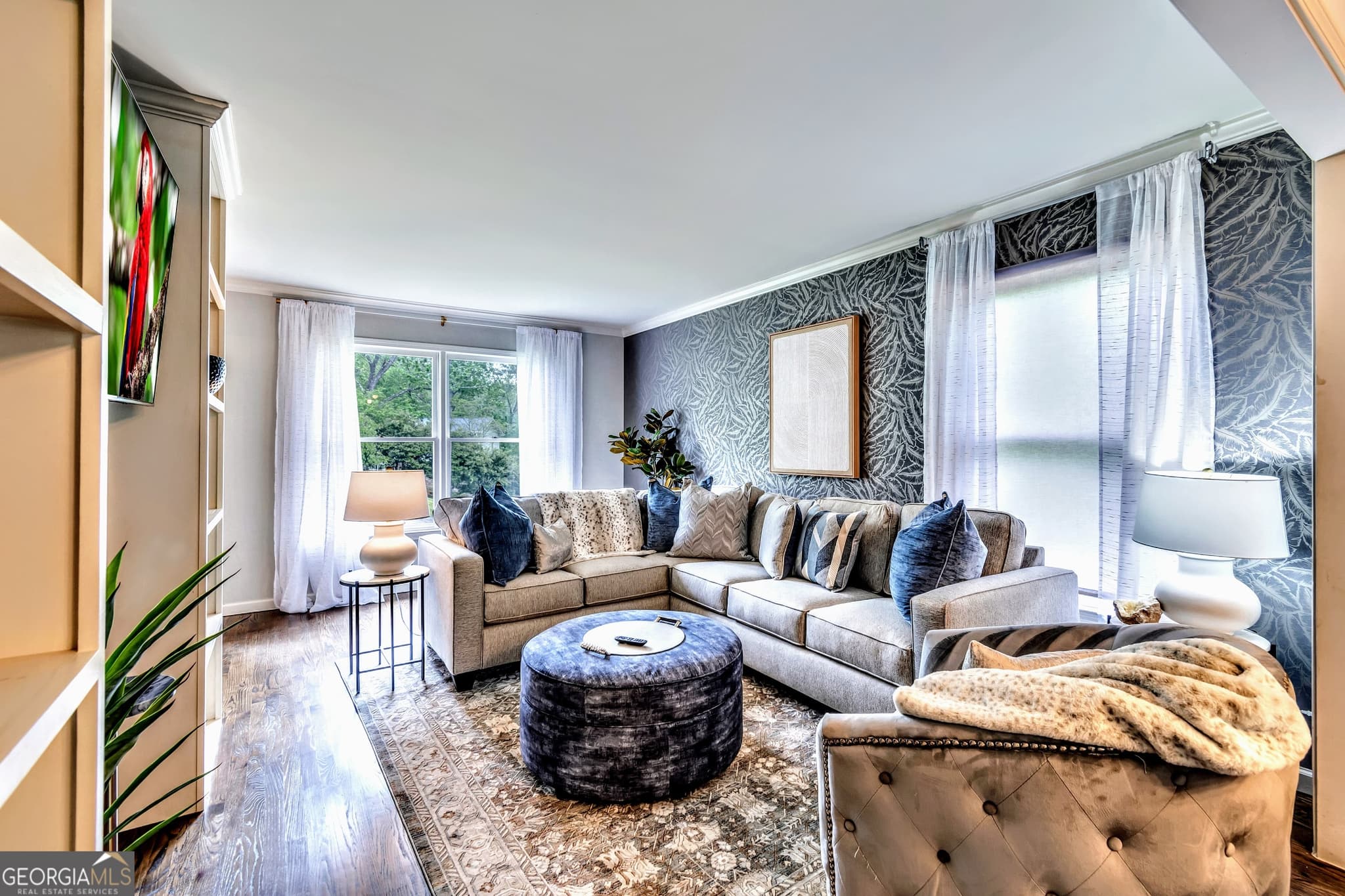 5 bedroom, 2.5 bathroom, 2,500 sq ft single family residence for rent at 2589 Bentbrook Court, Atlanta, GA 30360 for $8,400 a month — photo 3