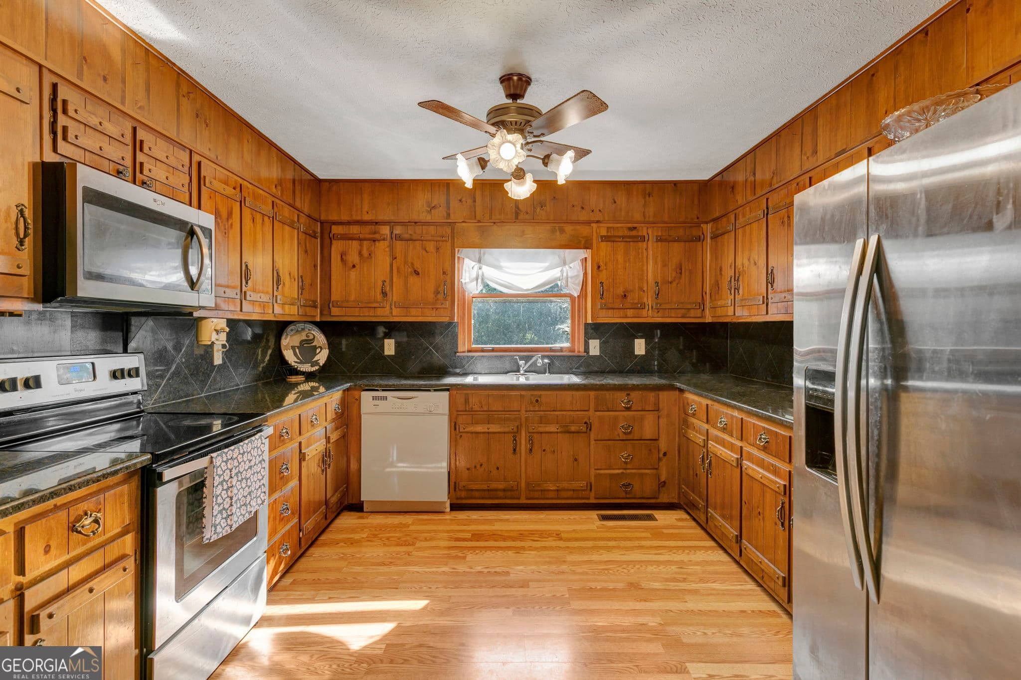 3 bedroom, 3 bathroom, 4,308 sq ft single family residence for sale at 1687 NE Hickory Level Road, Villa Rica, GA 30180 — photo 8