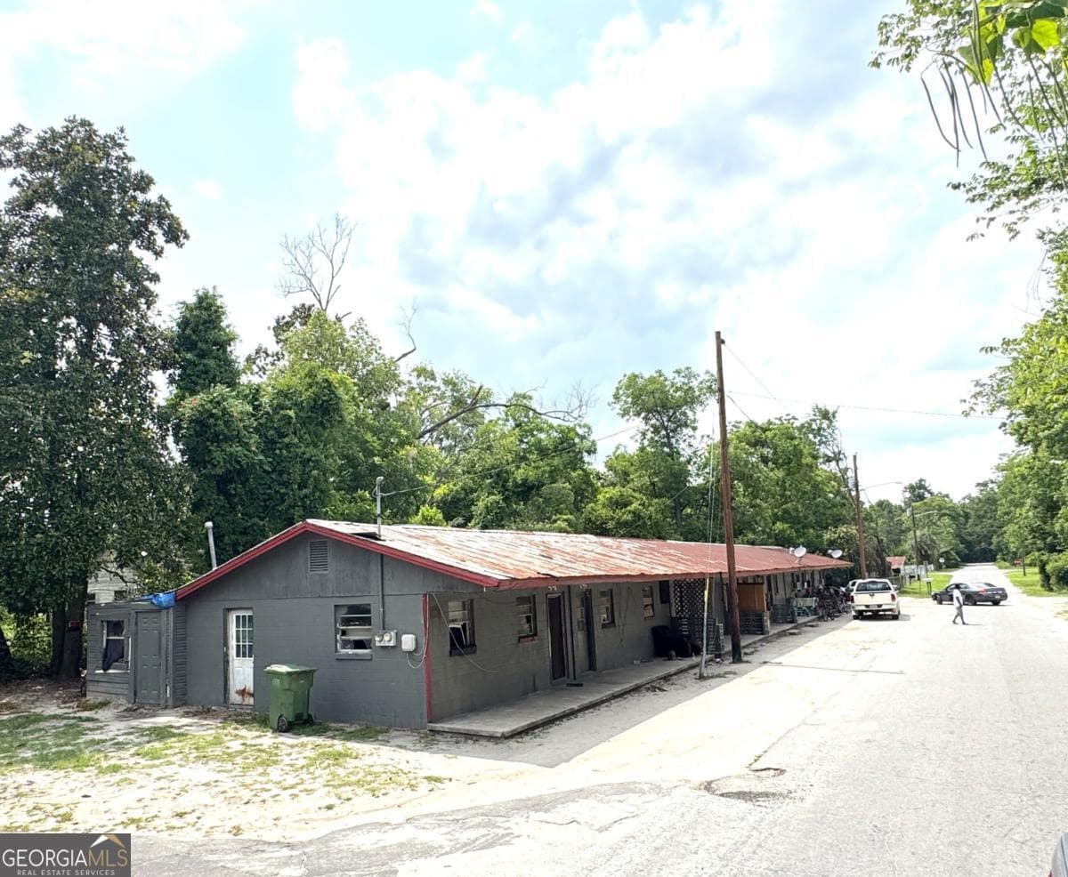multi family sold at APT E Oak Street, Jesup, GA 31546