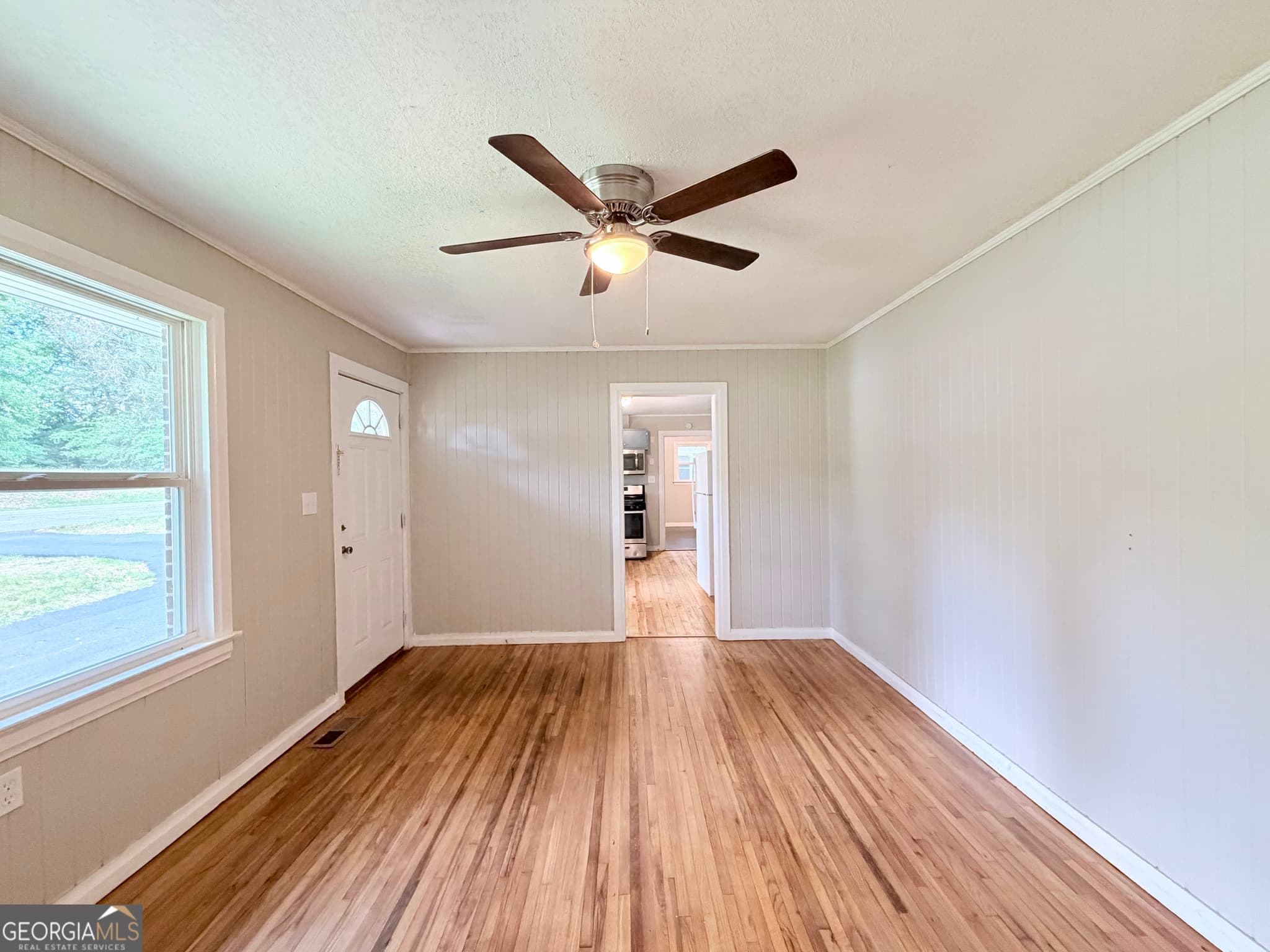 4 bedroom, 2 bathroom, 1,700 sq ft single family residence for sale at 57 Cade Street, Hartwell, GA 30643 — photo 2