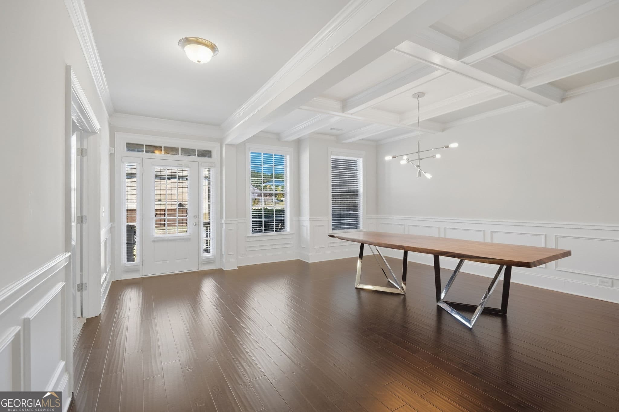 5 bedroom, 4 bathroom, 4,415 sq ft single family residence for sale at 4415 Mossbrook Circle, Alpharetta, GA 30004 — photo 7