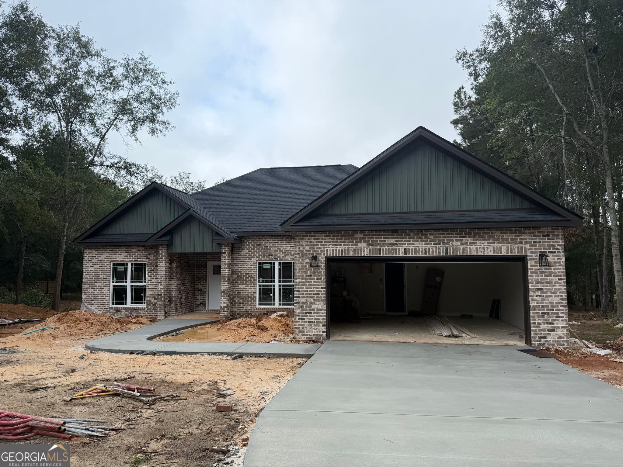 3 bedroom, 2 bathroom, 1,850 sq ft single family residence for sale at 5803 Heritage Court, Eastman, GA 31023