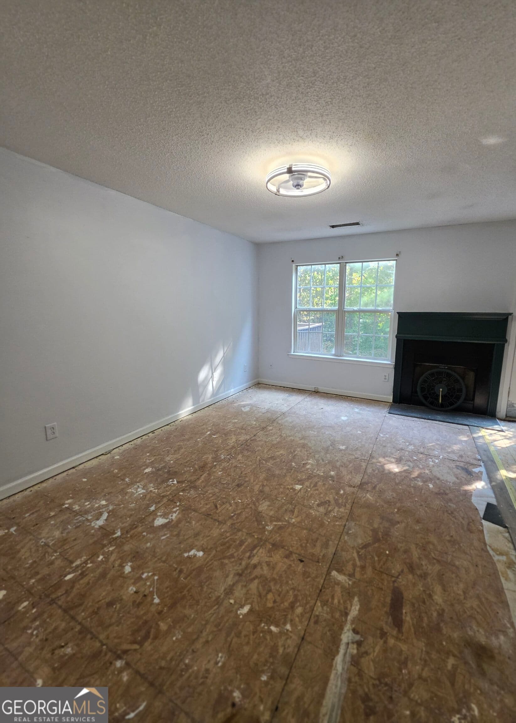 2 bedroom, 2.5 bathroom, 1,216 sq ft condominium for sale at 6723 Gallant Court 28, Mableton, GA 30126 — photo 7