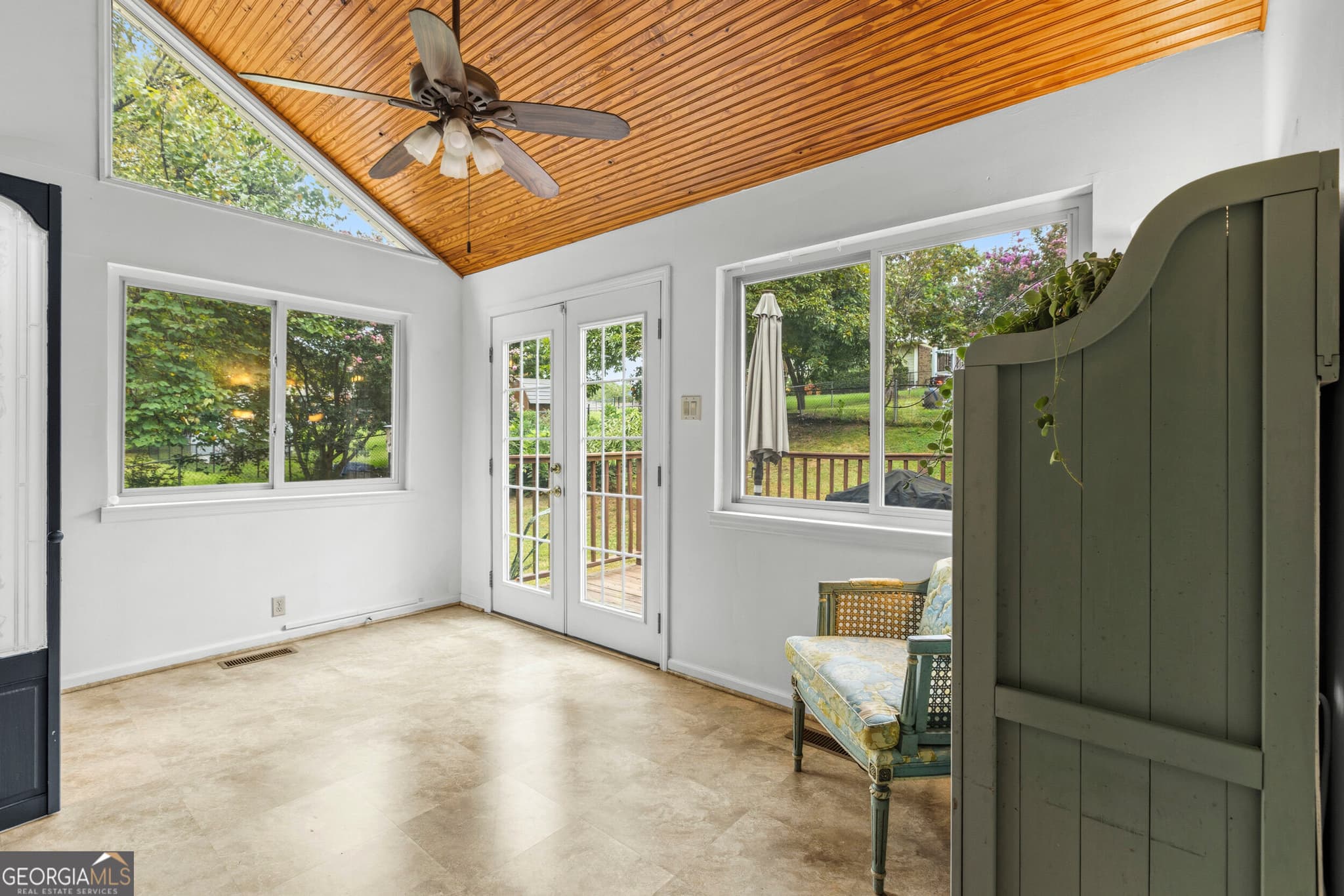4 bedroom, 3 bathroom, 2,617 sq ft single family residence under contract at 11 E Larry Circle, Ringgold, GA 30736 — photo 9