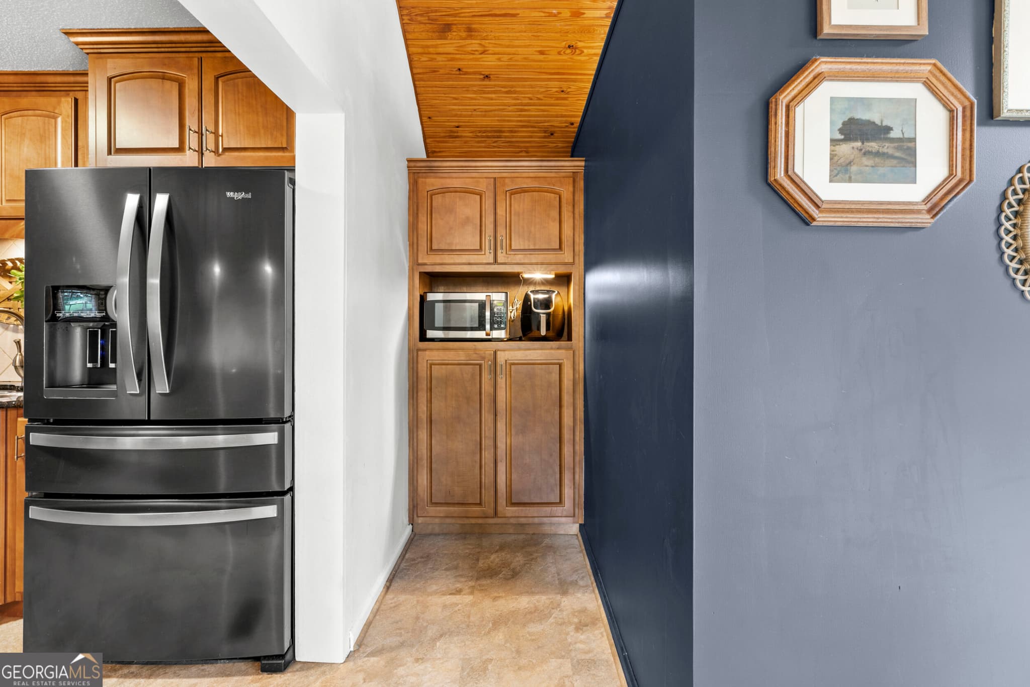 4 bedroom, 3 bathroom, 2,617 sq ft single family residence under contract at 11 E Larry Circle, Ringgold, GA 30736 — photo 8