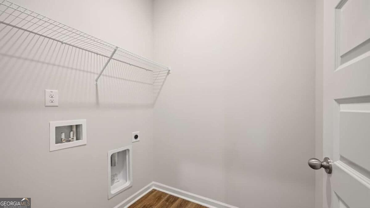 4 bedroom, 2 bathroom single family residence for sale at 110 Planters Row, Perry, GA 31069 — photo 7