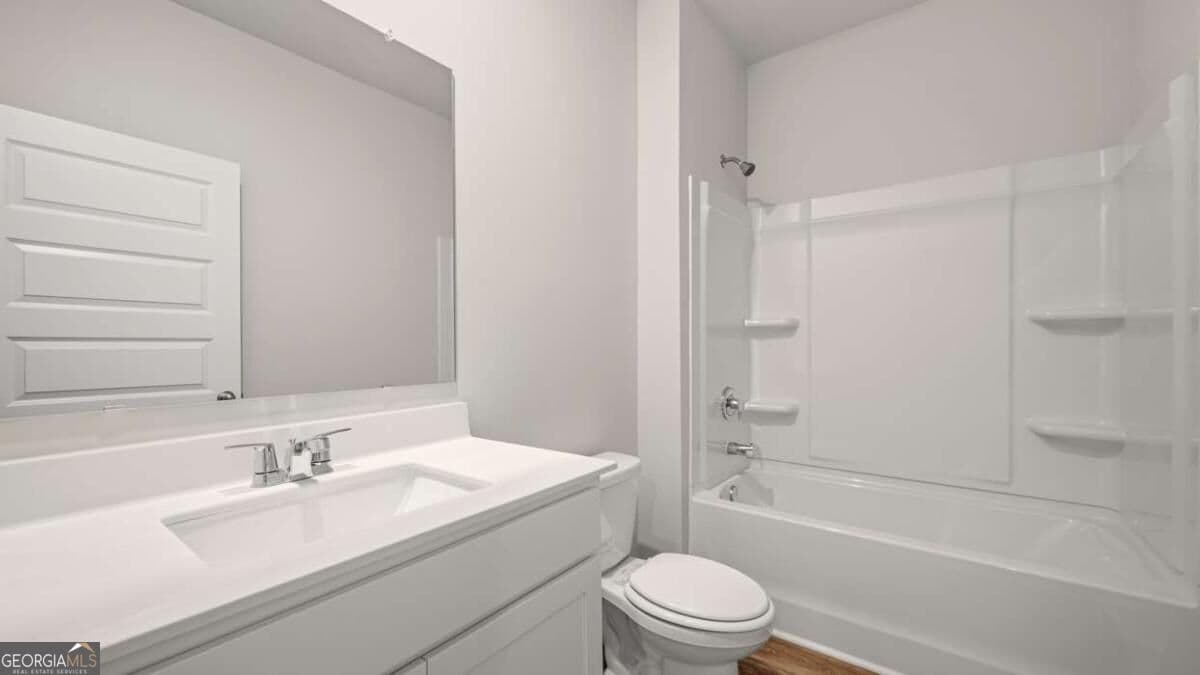 4 bedroom, 2 bathroom single family residence for sale at 110 Planters Row, Perry, GA 31069 — photo 4