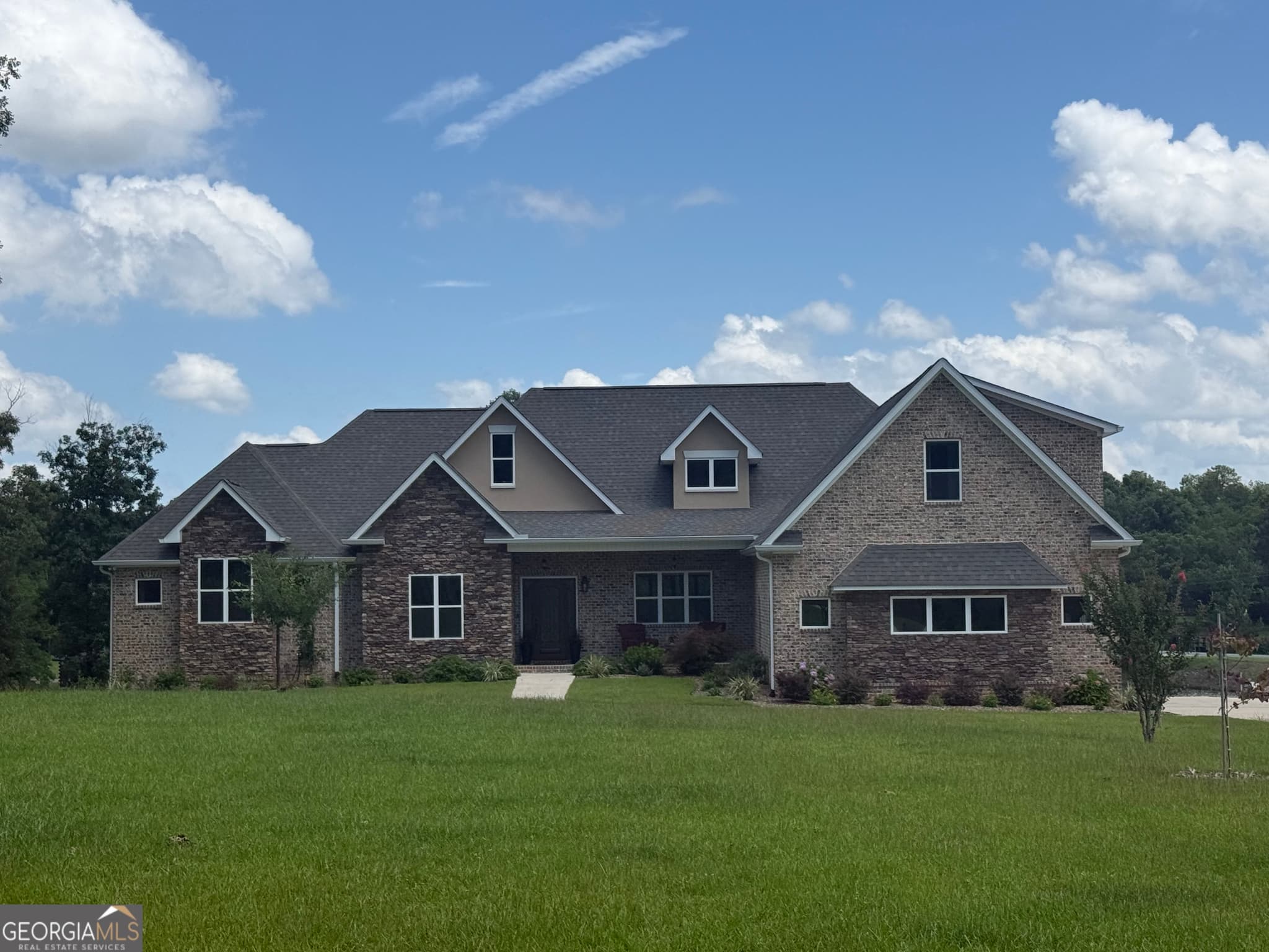 5 bedroom, 4.5 bathroom, 4,926 sq ft single family residence for sale at 7287 Moseley Dixon Road, Macon, GA 31220 — photo 4