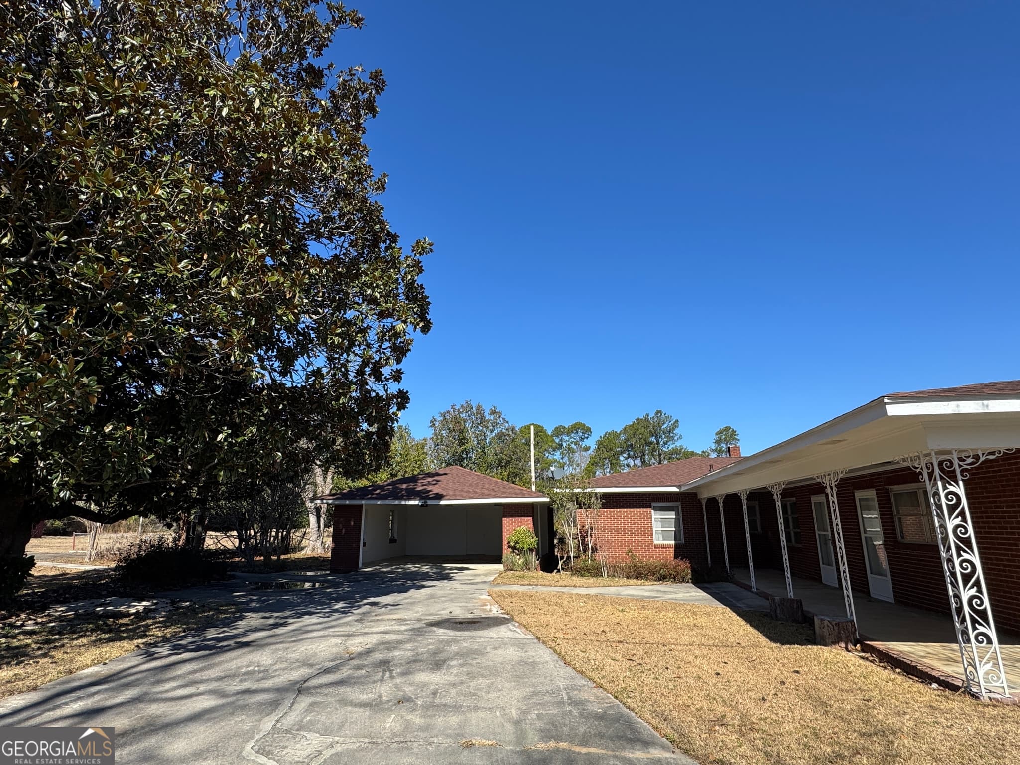 3 bedroom, 2 bathroom, 2,587 sq ft single family residence for sale at 465 Cedar Street, Metter, GA 30439 — photo 3